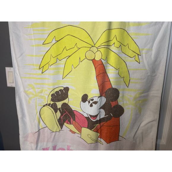 Vintage Aloha Mickey Mouse White Beach Towel has fade 60X30 - Picture 2 of 6